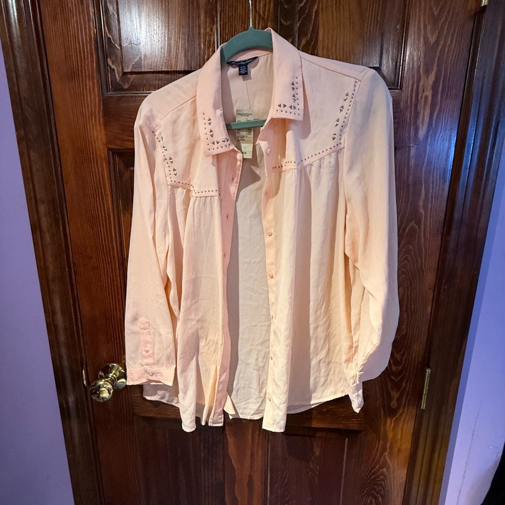 Vintage Y2K American Eagle Outfitters Light Pink Button Down Shirt